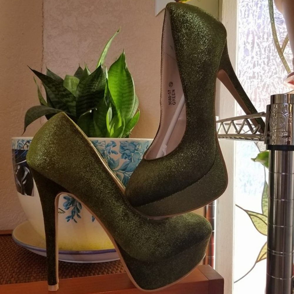 Sexy Green Shimmer Platform High Heels - Picture 5 of 5